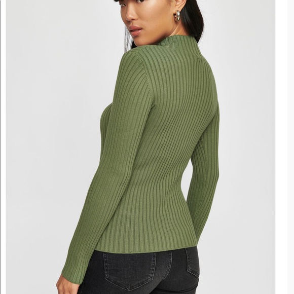 Dynamite Sweaters - Dynamite Olive turtleneck sweater super flattering